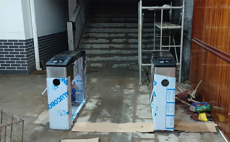 节假日售票窗口压力山大?手持售票系统如何成为“分流神器”?