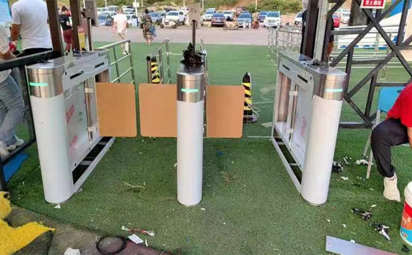 小程序售票系统让你的景区多一条收入通道